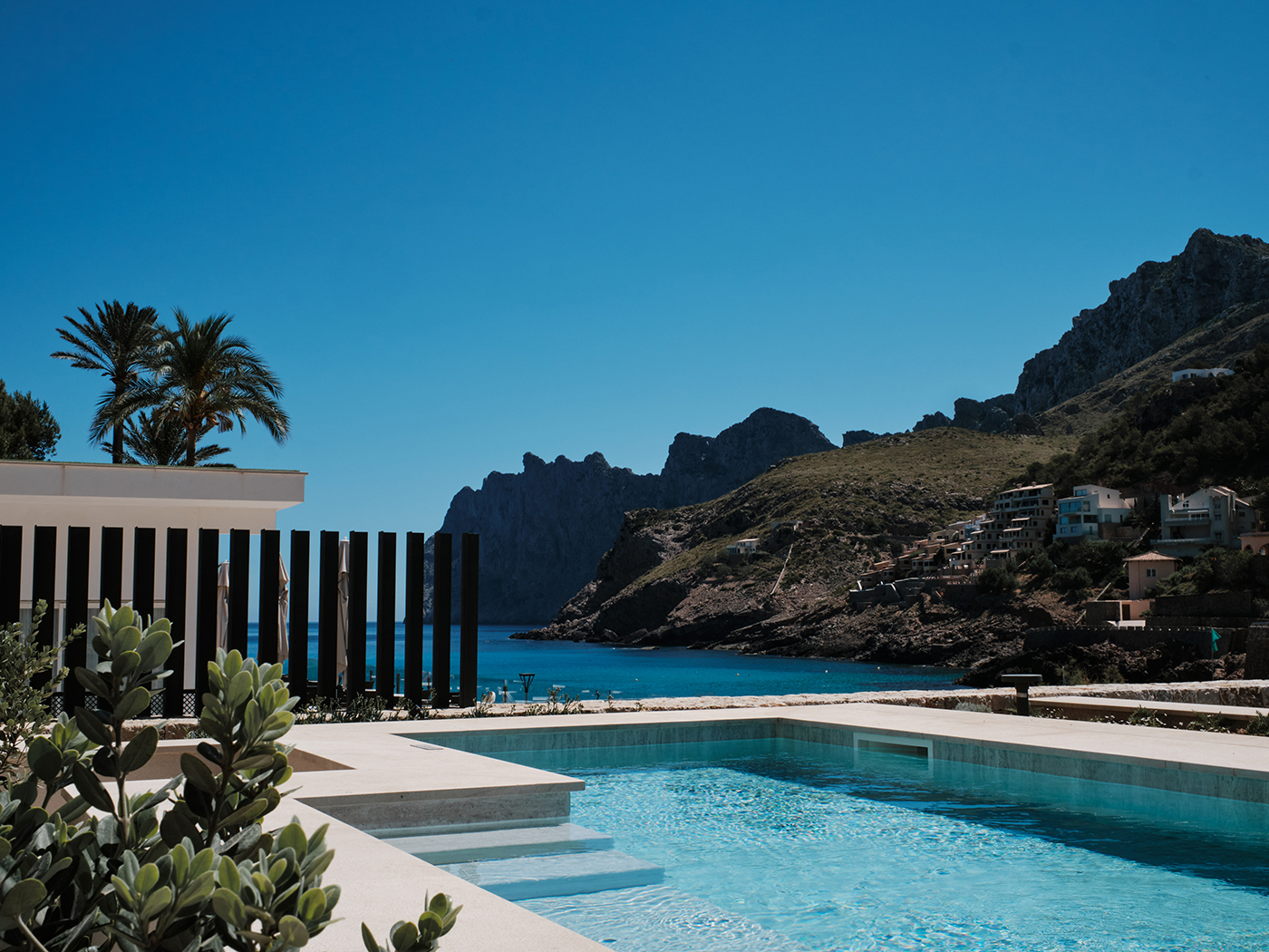 El Vicenc De La Mar Suite Pool V3 R 01