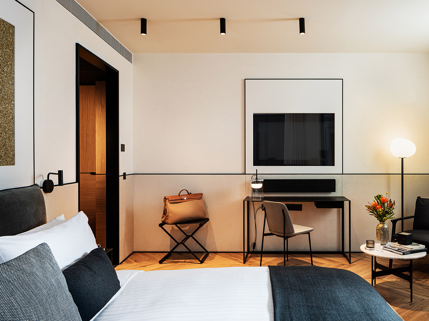 Juno Hotel Sofia Connecting Rooms R 02