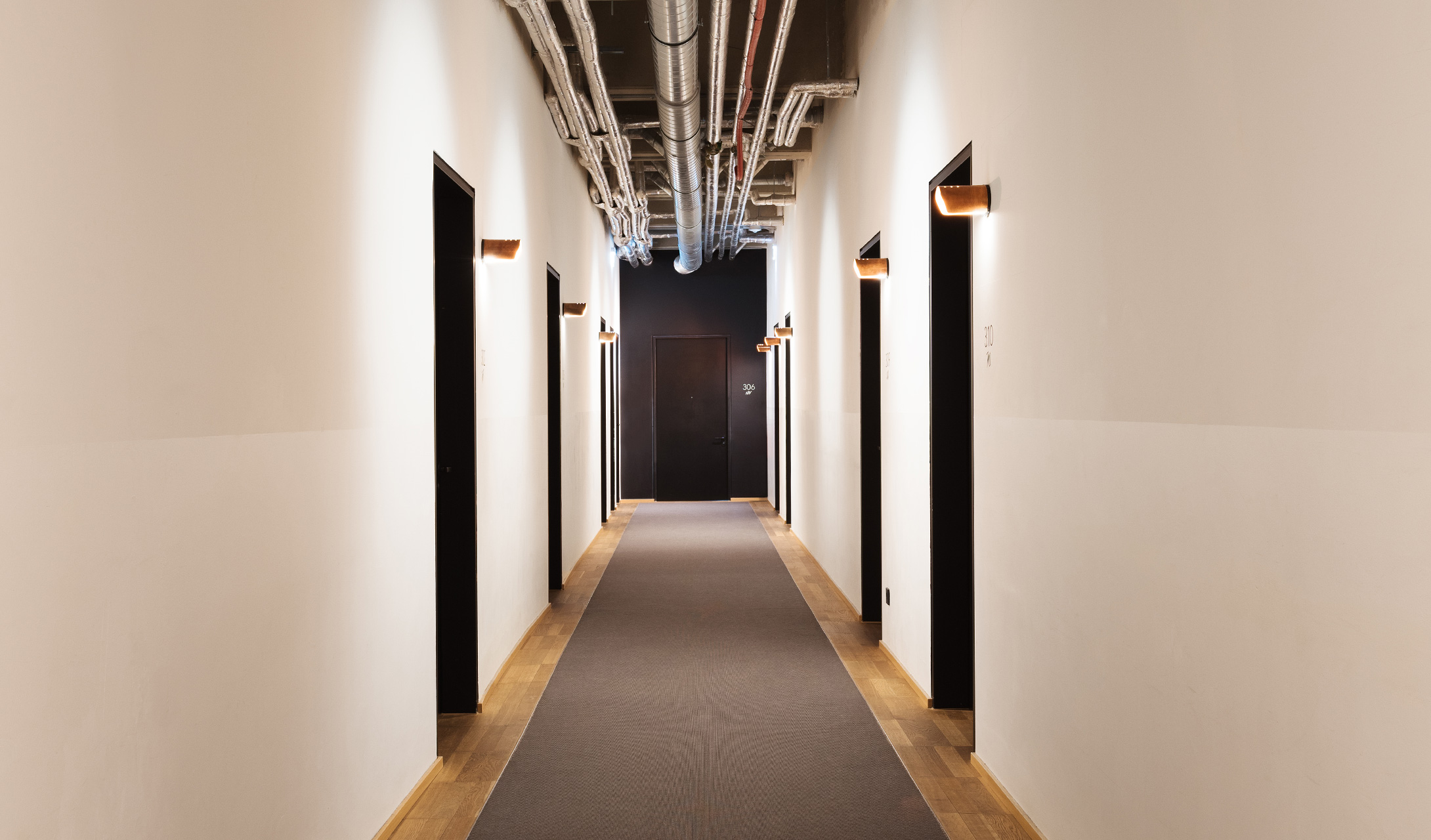 The Flushing Meadows Hotel And Bar Corridor M 10 R