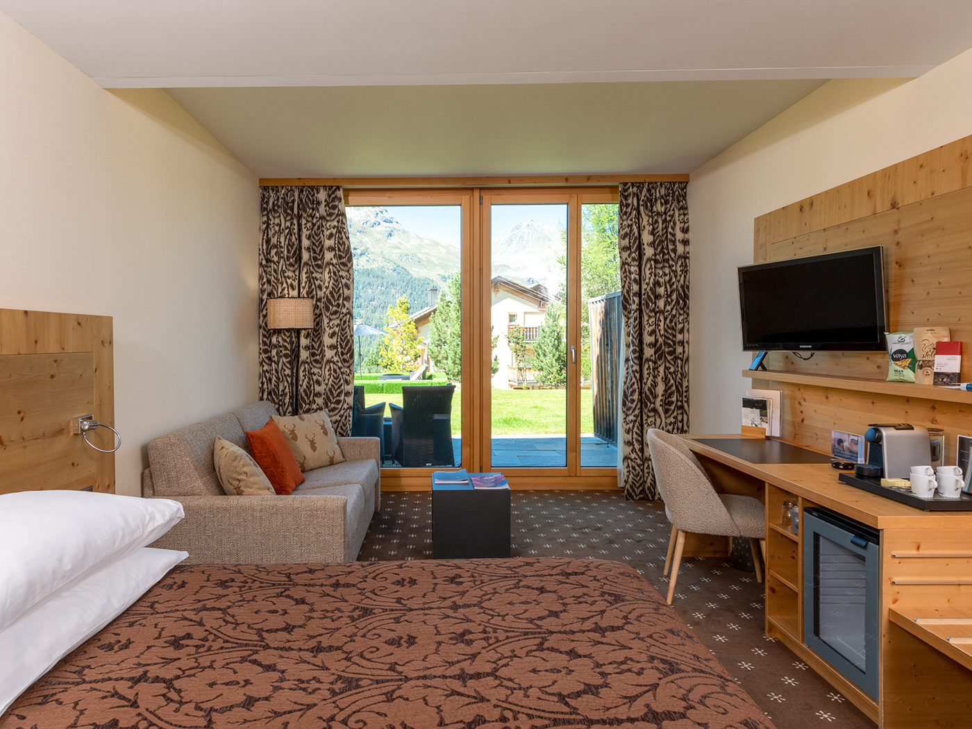 Nira Alpina Garden Room Summer V2 R 02