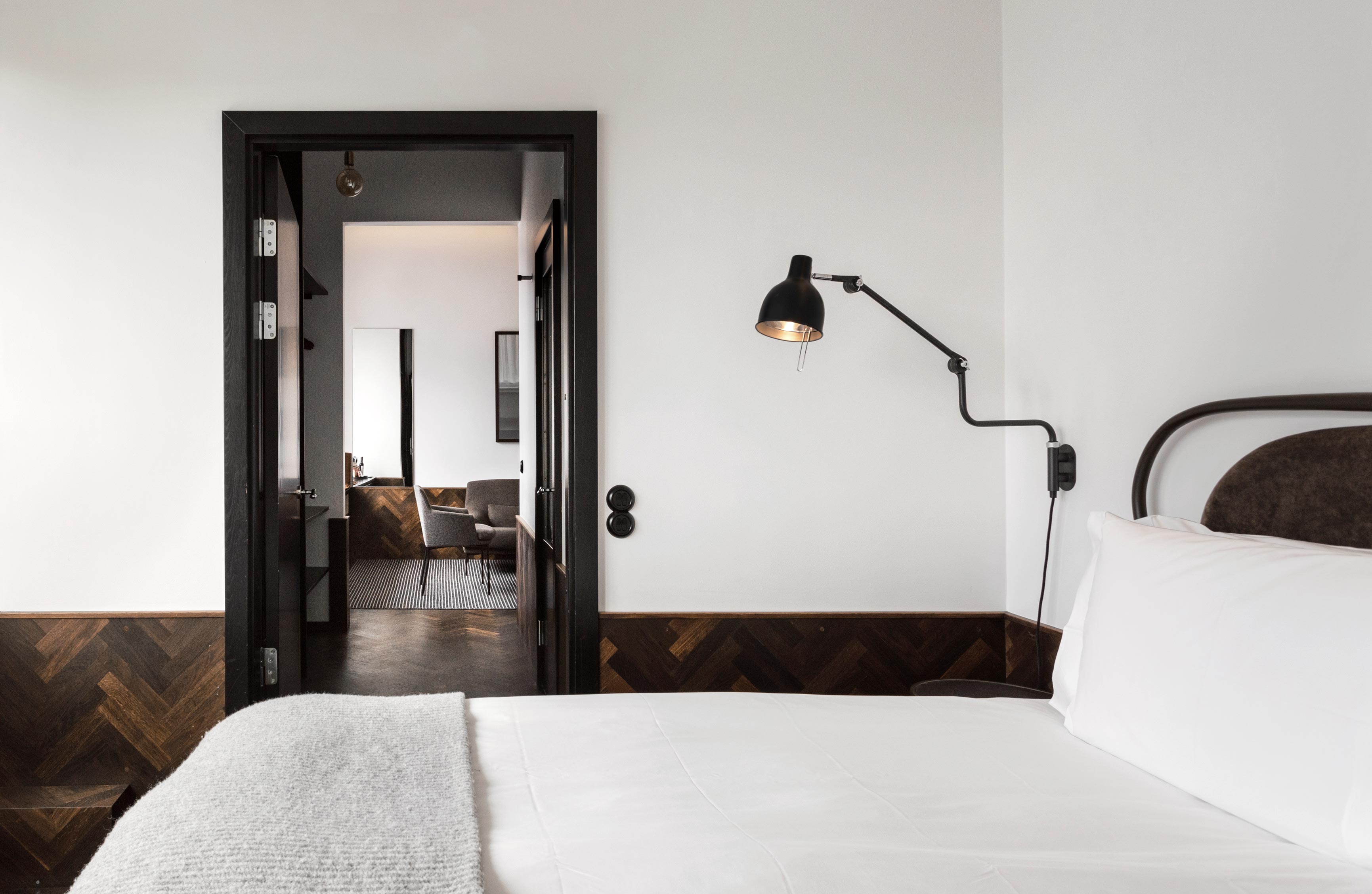 G 15 Miss Clara By Nobis