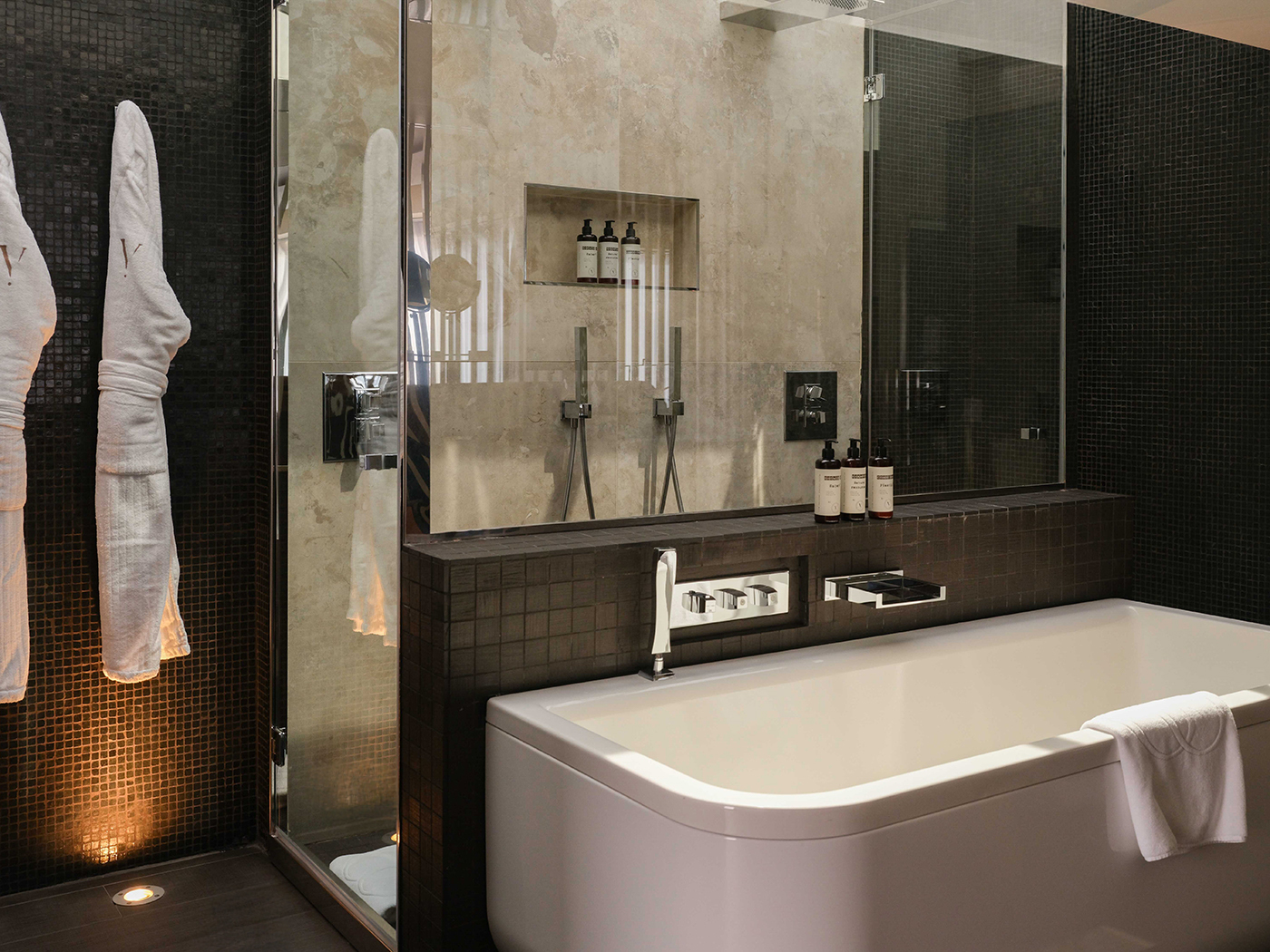 Five Seas Top Of Five Secret Suite V2 R 05