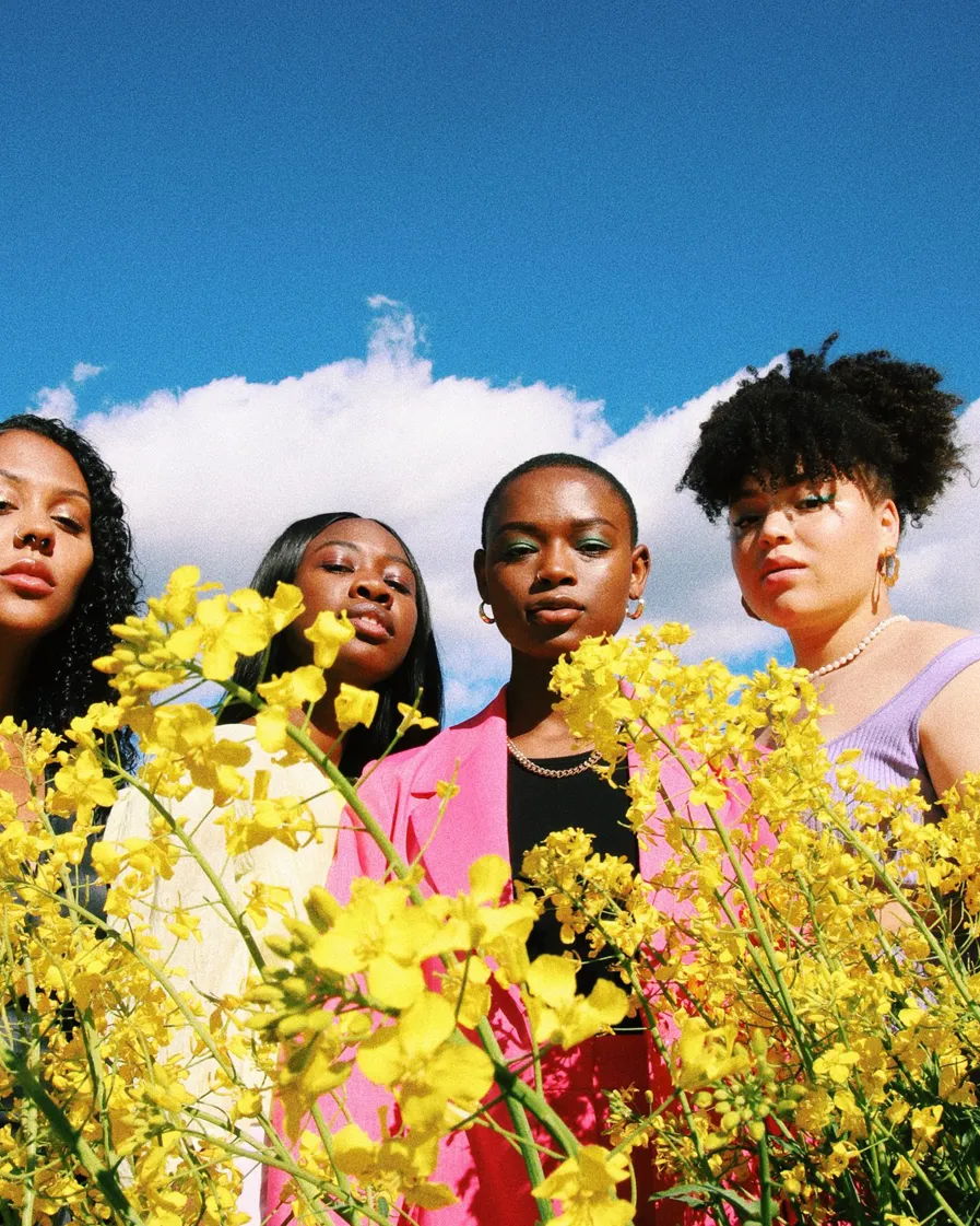 001 The Art Of Being A Woman