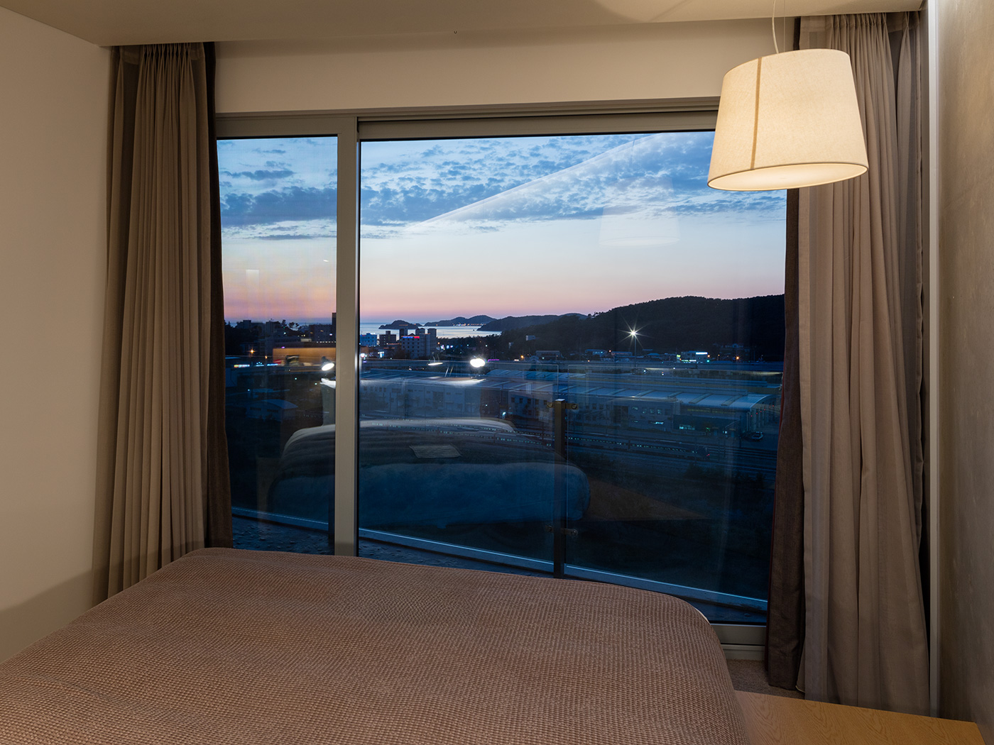 Nest Hotel Deluxe Double Mountain View R V2 03