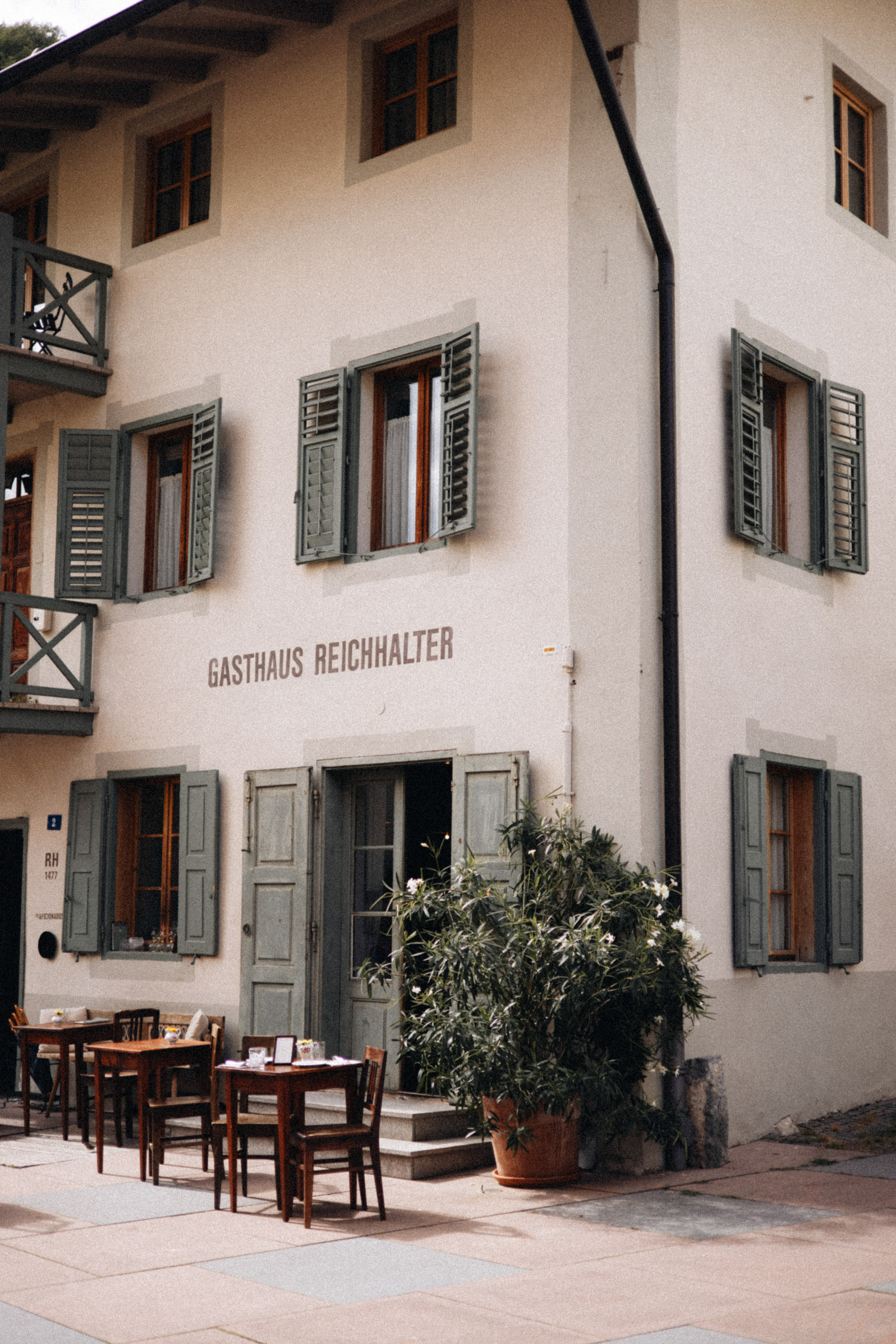 G 10 1477 Reichhalter