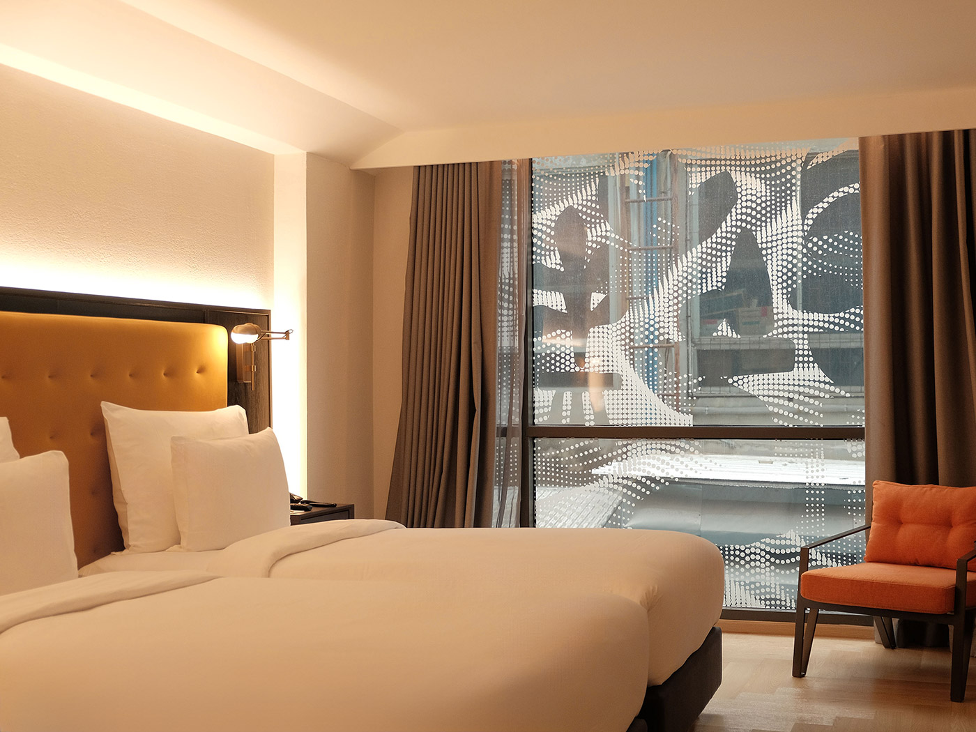 Public House Bangkok Downtown Twin R V2 02