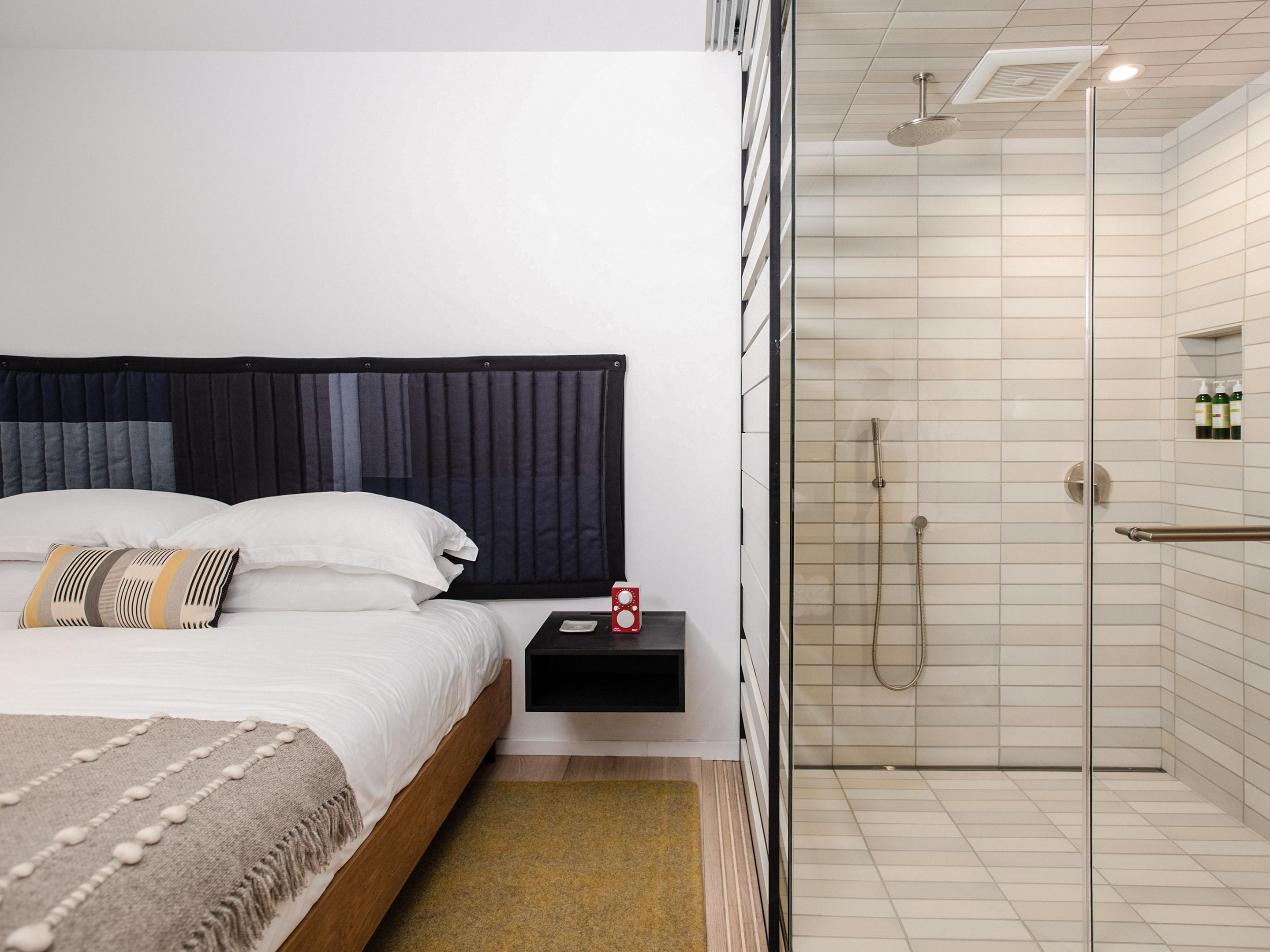 Harmon Guest House Harmon King in Healdsburg