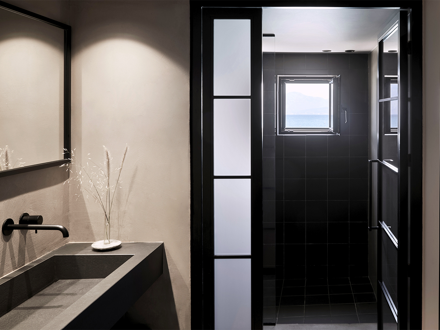 Minos Beach Superior Waterfront Bungalow V3 R 07