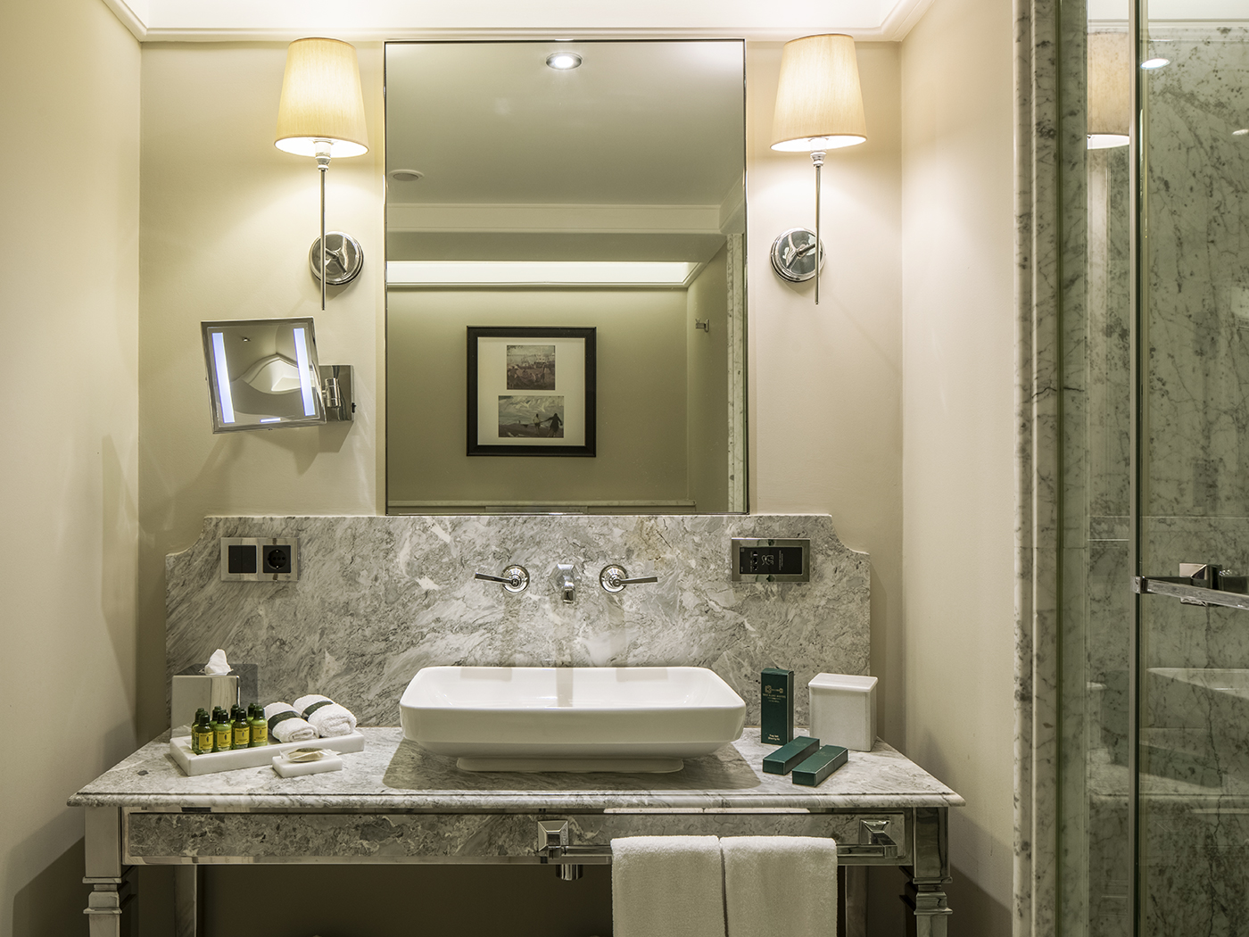 Bank Hotel Istanbul Duplex Suite R 08