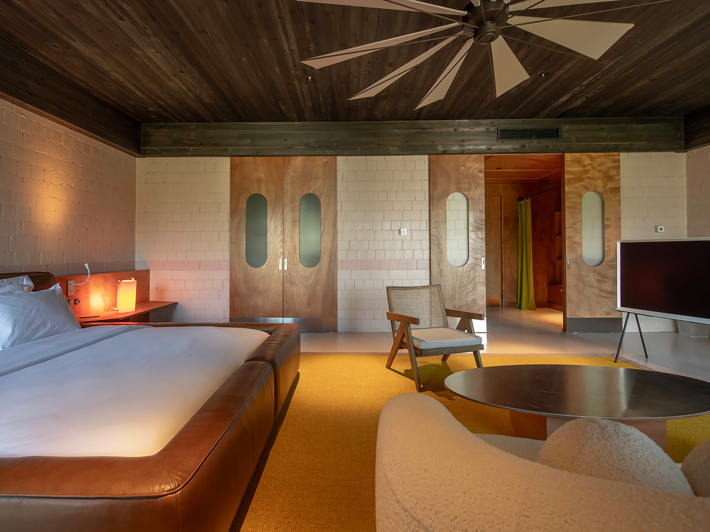 Rooms Batumi Signature King Room Sea View R 04