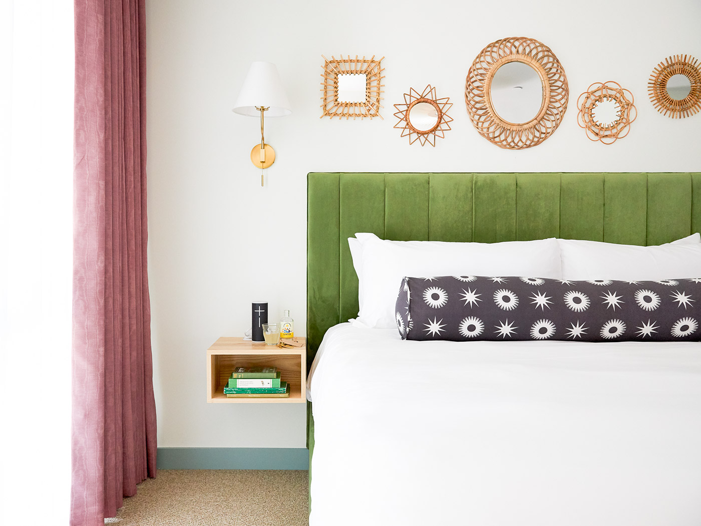 Bradford House Modern Family Room R 02