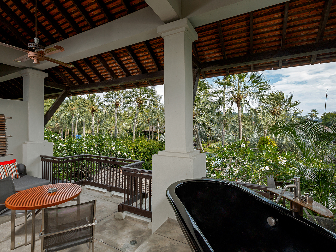 The Slate Pearl Bed Suite V5 R 02