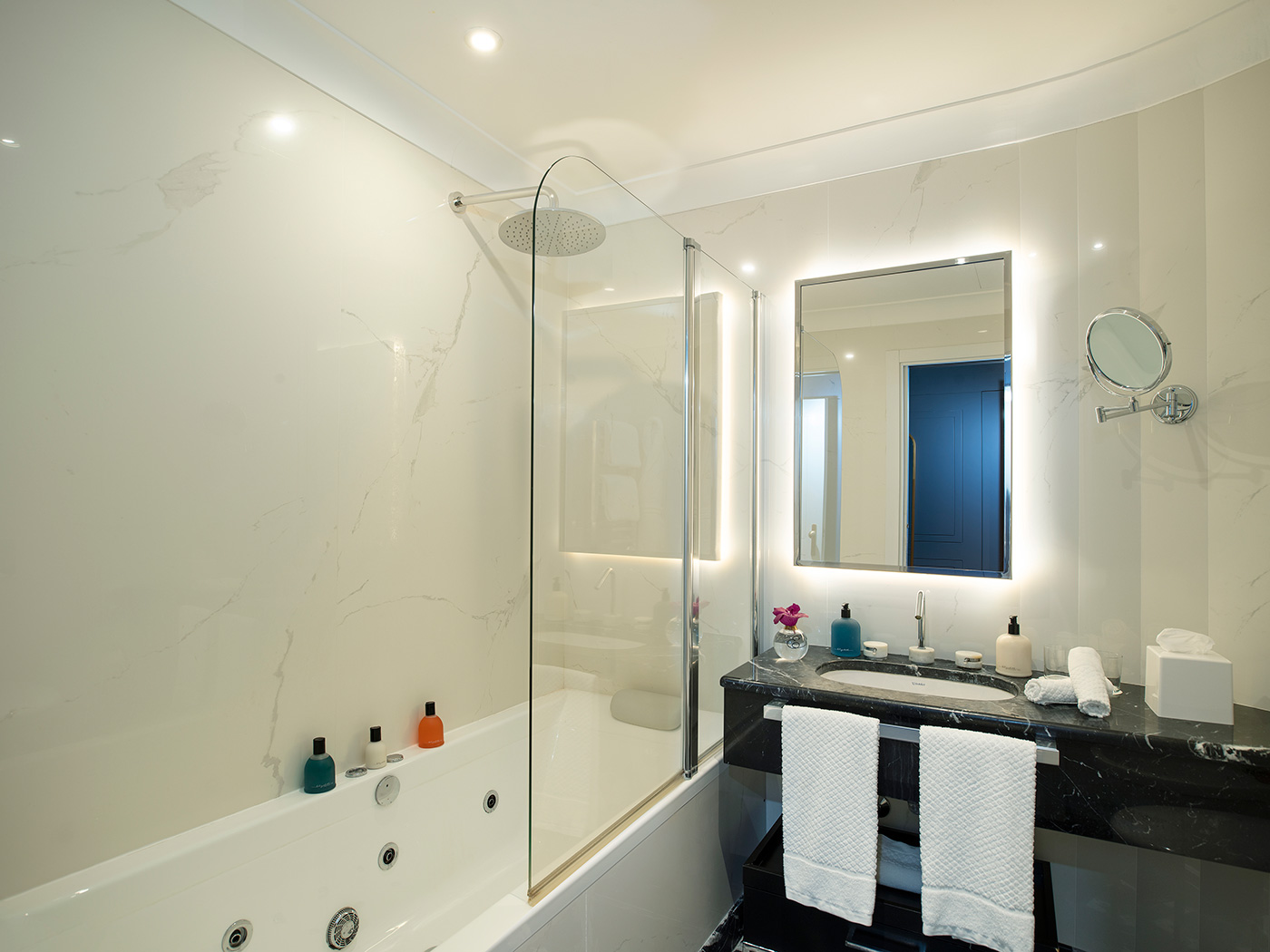 Elizabeth Unique Mansion Suite R 07