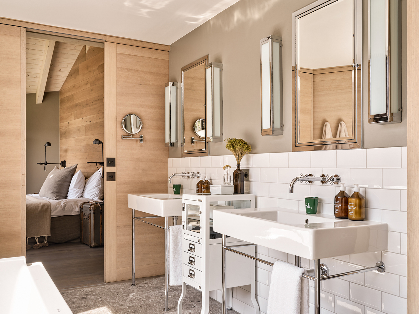 Cervo Mountain Resort Huntsman Triple Suite R 09