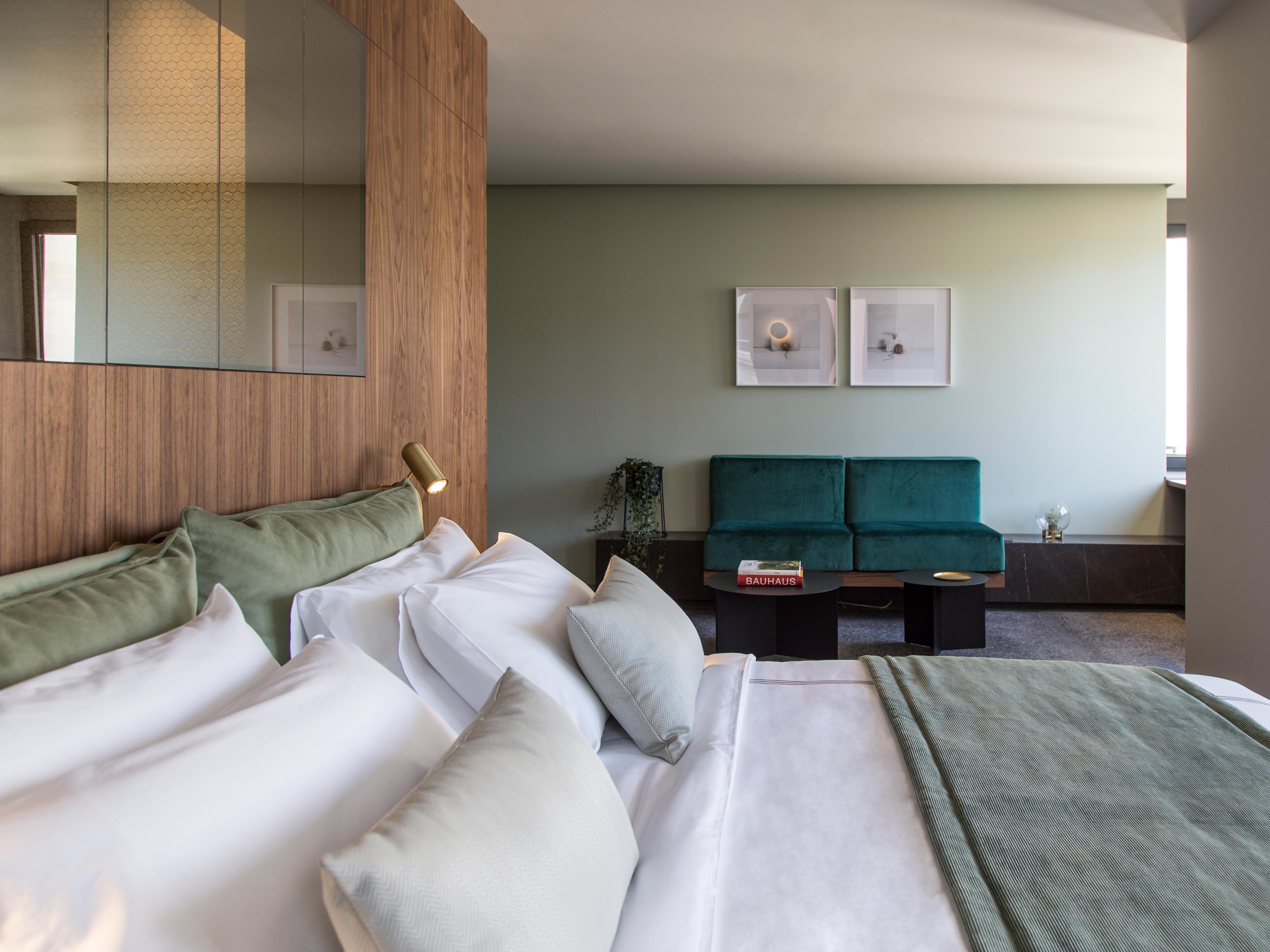 Perianth Hotel Suite in Athens