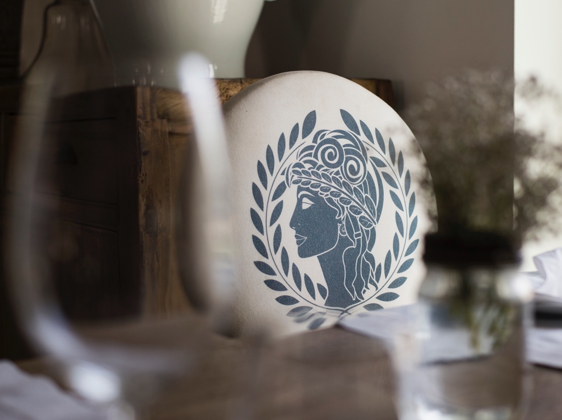 006 Torre De Palma Wine Hotel Table Detail