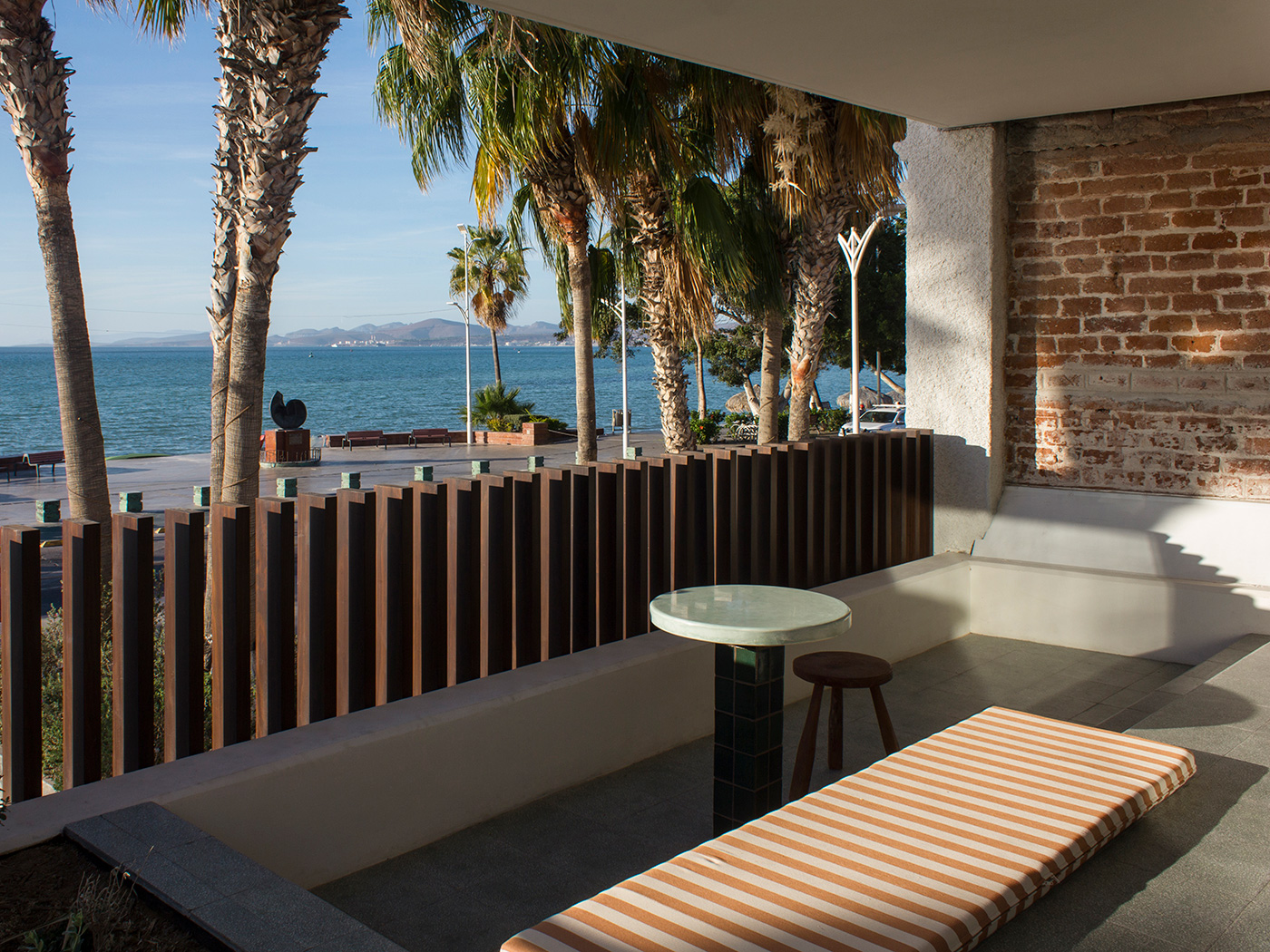 Baja Club Junior Suite R 02