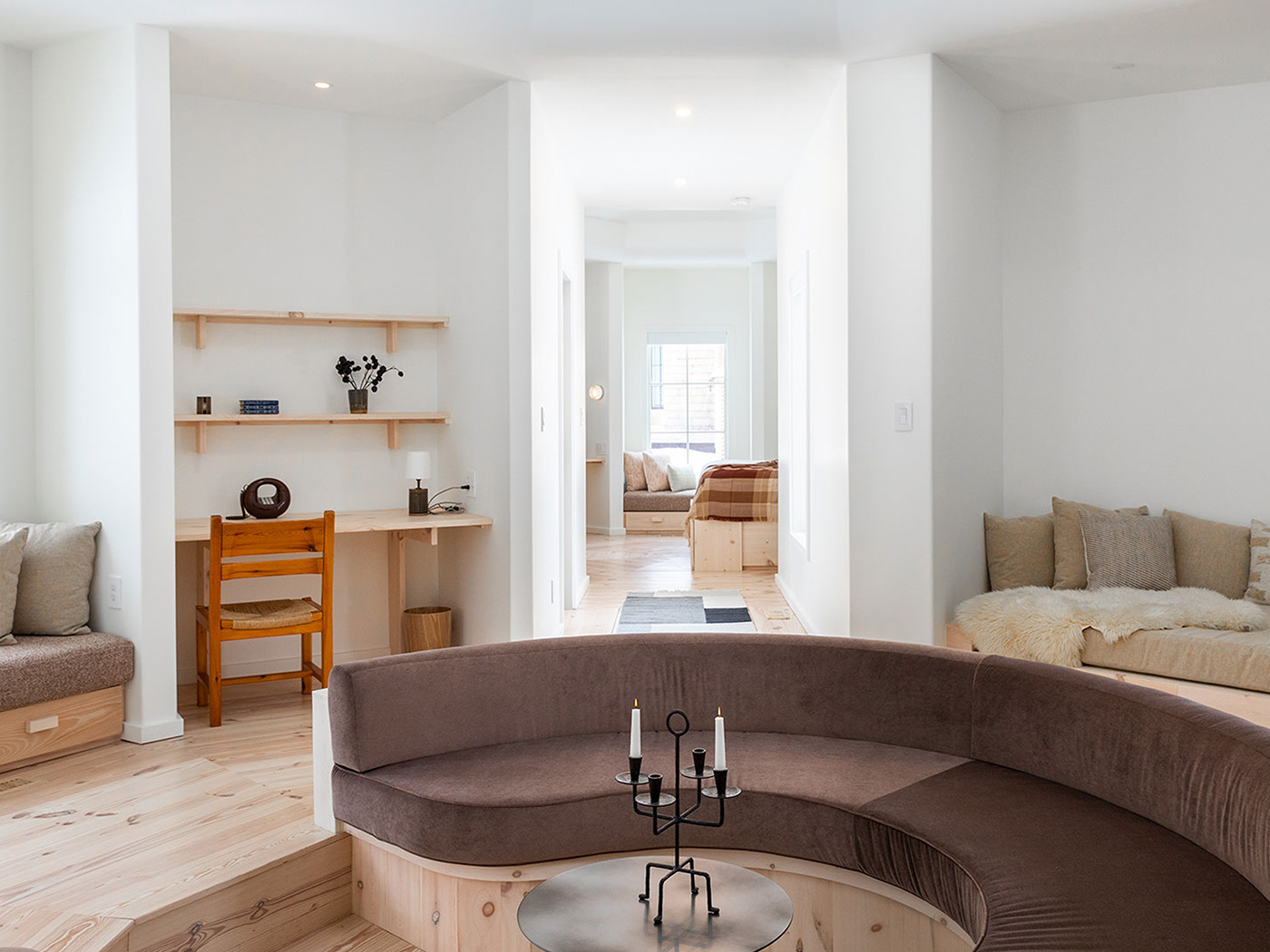 Scribners Catskill Lodge Round Suite R 02