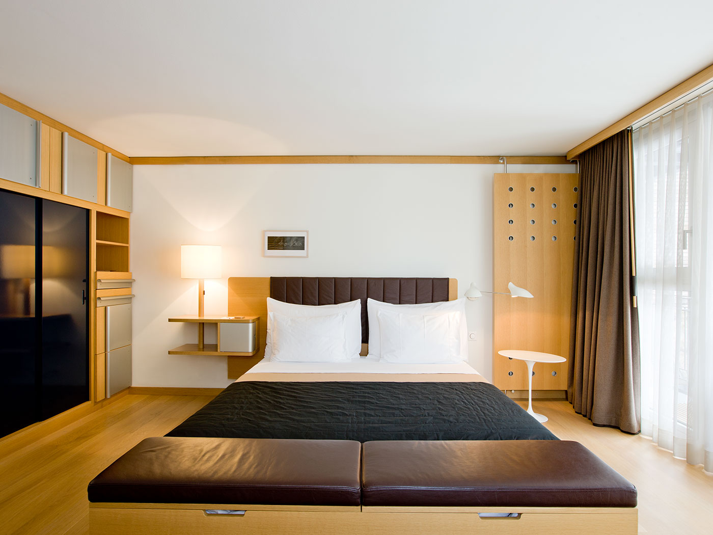 The Omnia Double Mountain Bath R 01