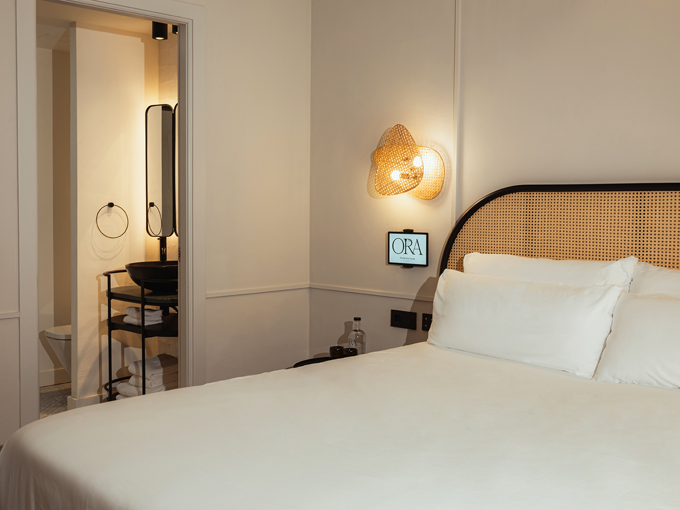 Ora Standard V2 R 04