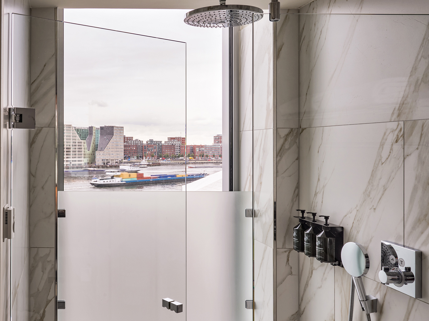 Sir Adam Sir Corner City View V3 R 03