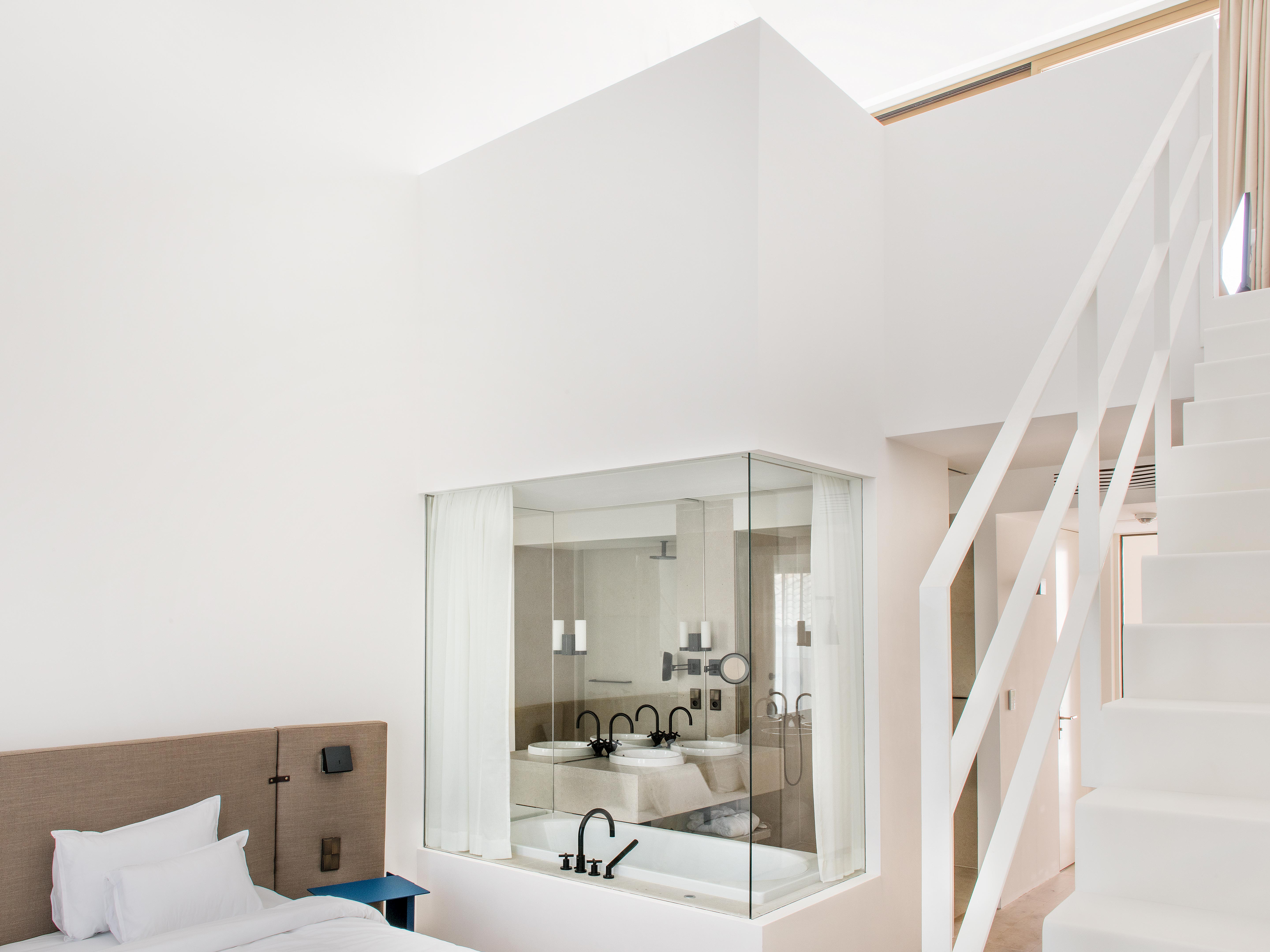 Numero Sept, Hotel de Tourrel