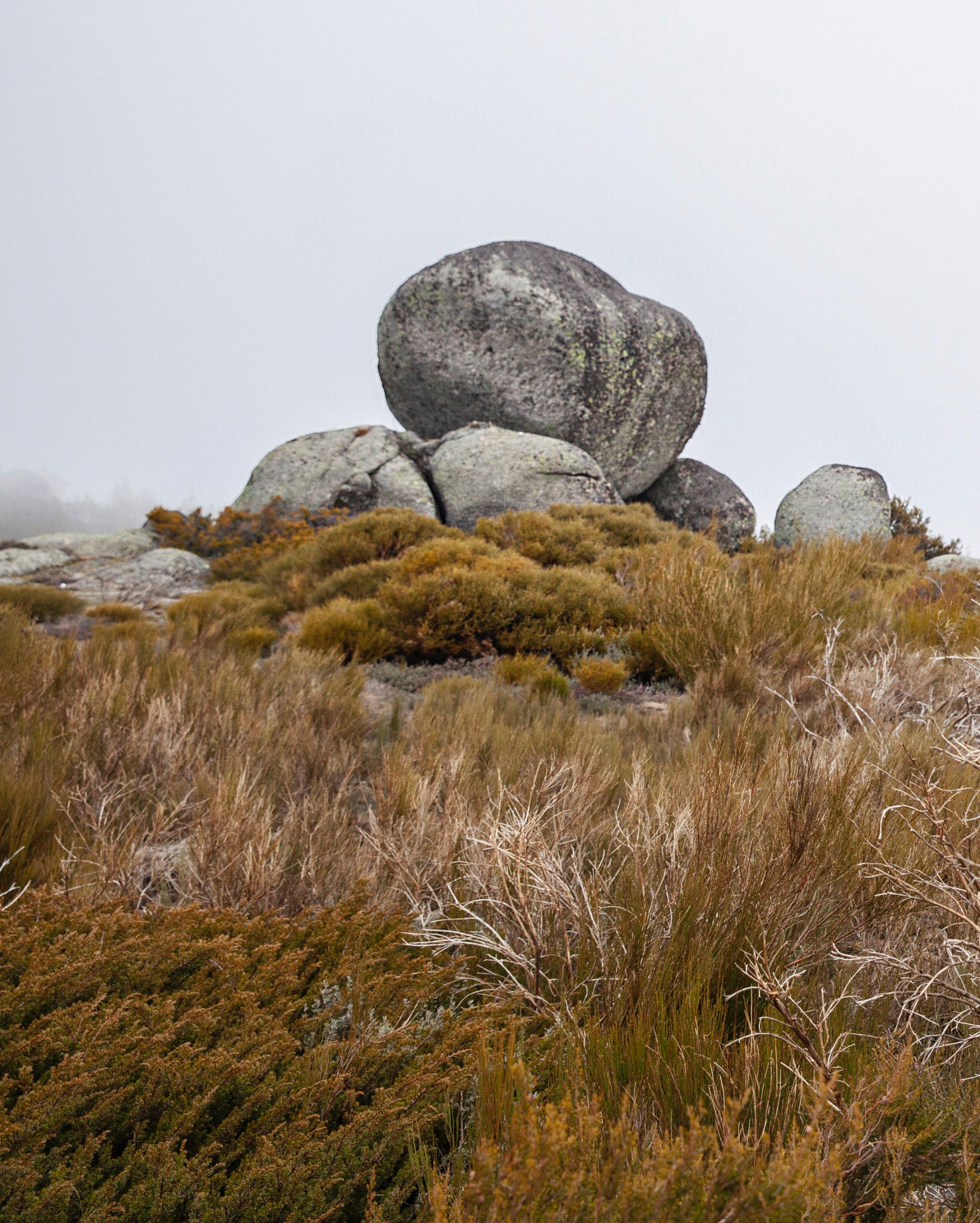 002 Casa Sao Lourenco Surrounding Rocks V2