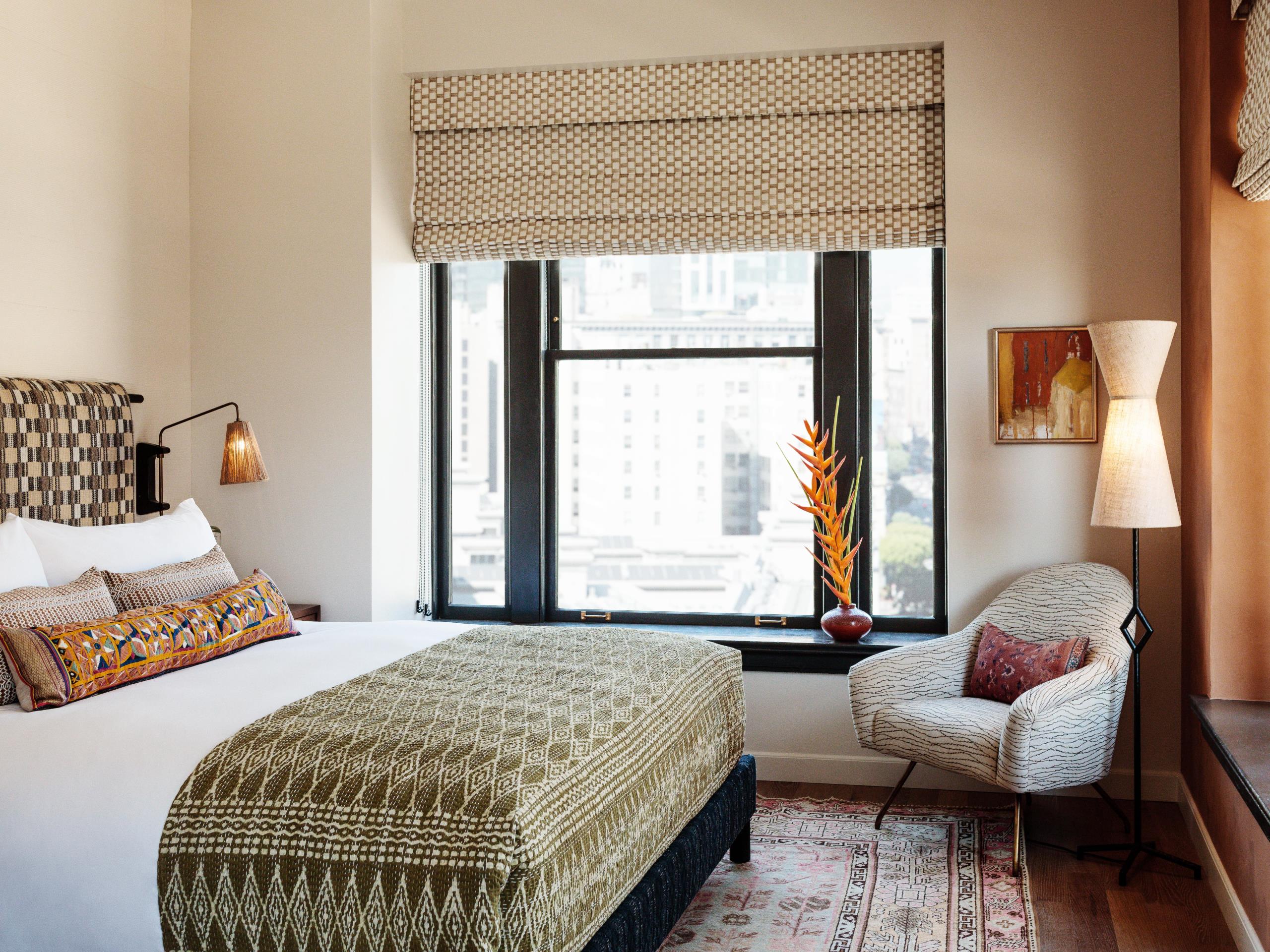 Downtown Proper Hotel La Deluxe King R R