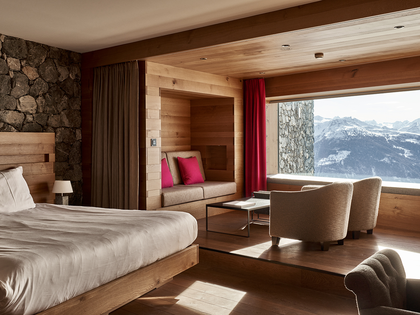 Chetzeron Junior Suite R 01