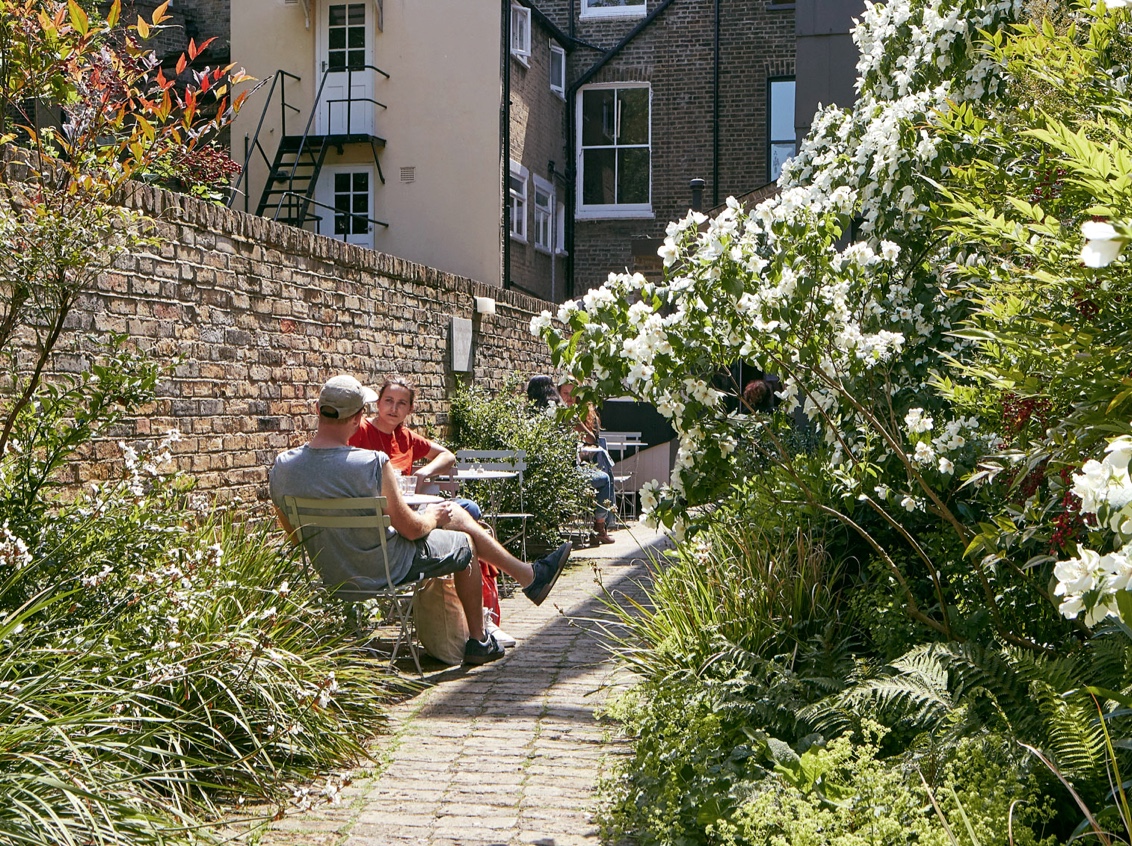 21 Destination London Fox Garden Andy Stagg