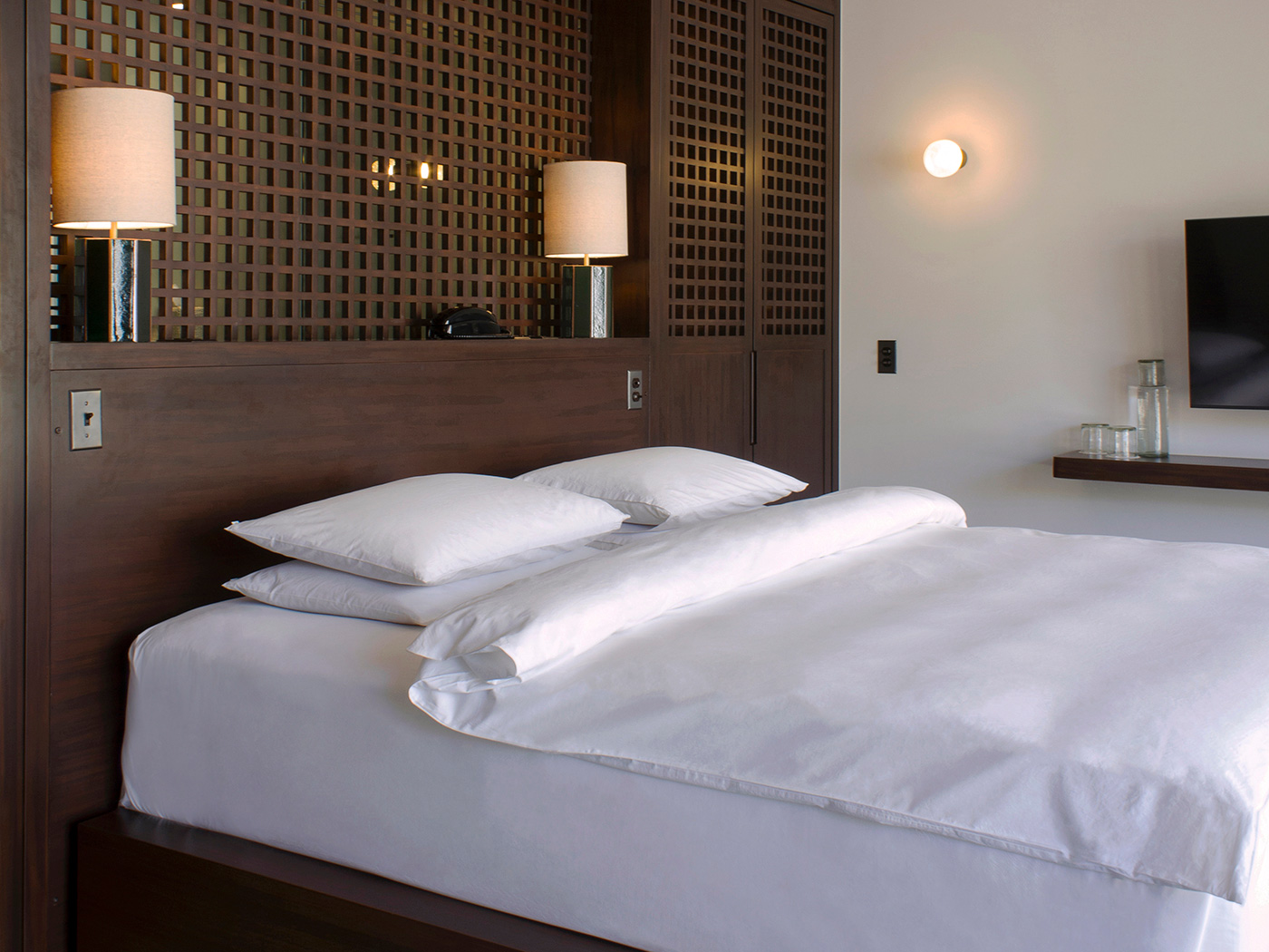 Baja Club Patio Room R 01