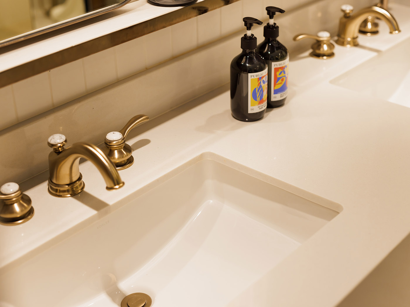 Public House Bangkok One Bedroom Suite R V2 09