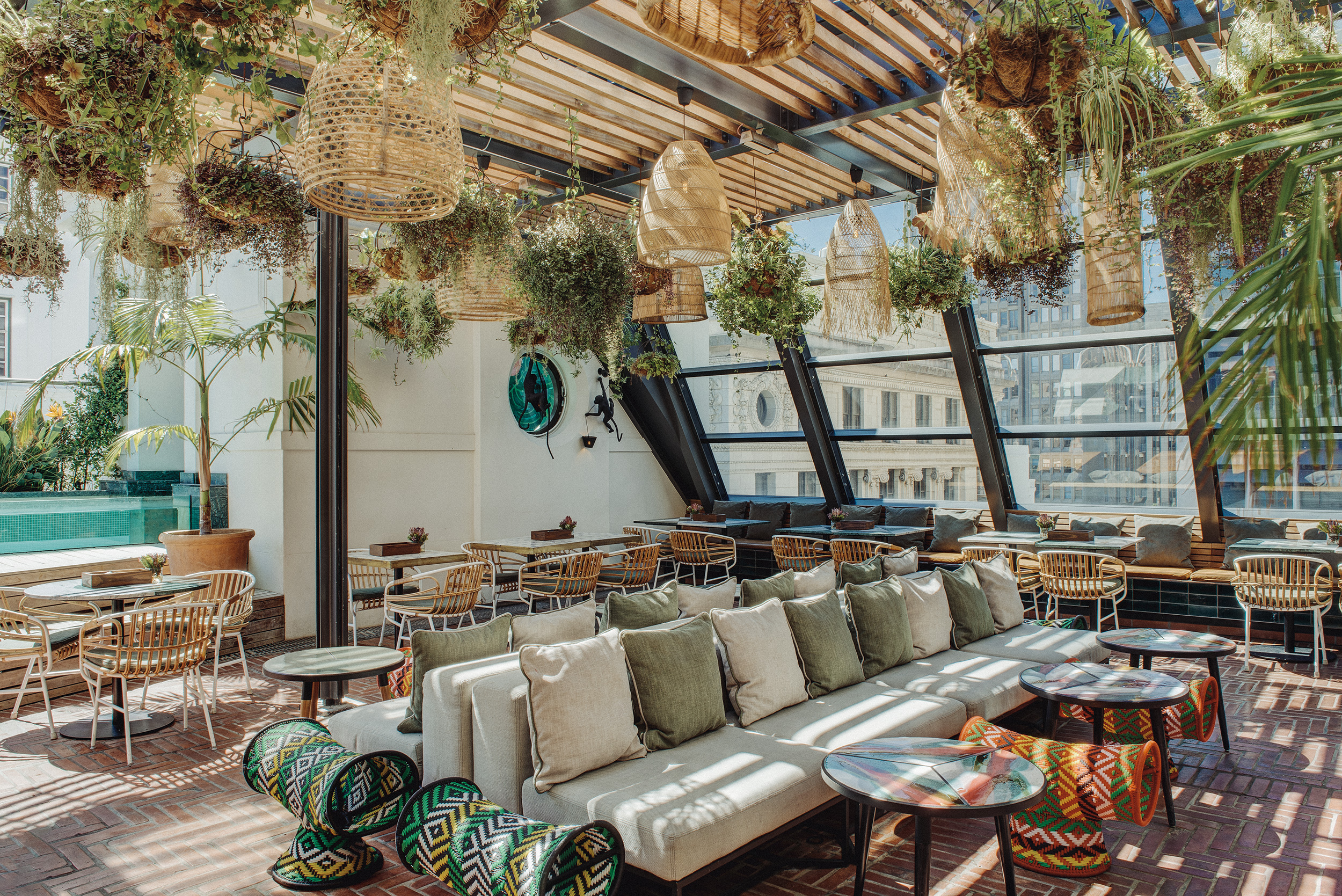 G 02 Gorgeous George