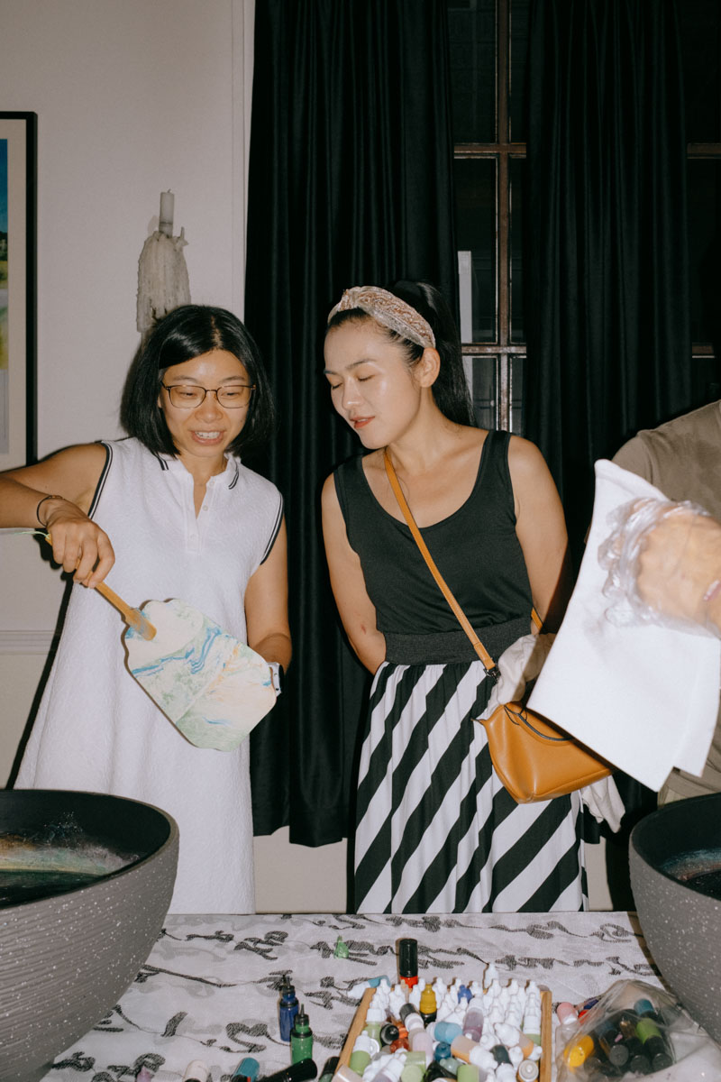 DH24 SALES S Shanghai Travelpro 07