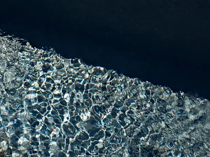 007 Vora Pool Water Detail