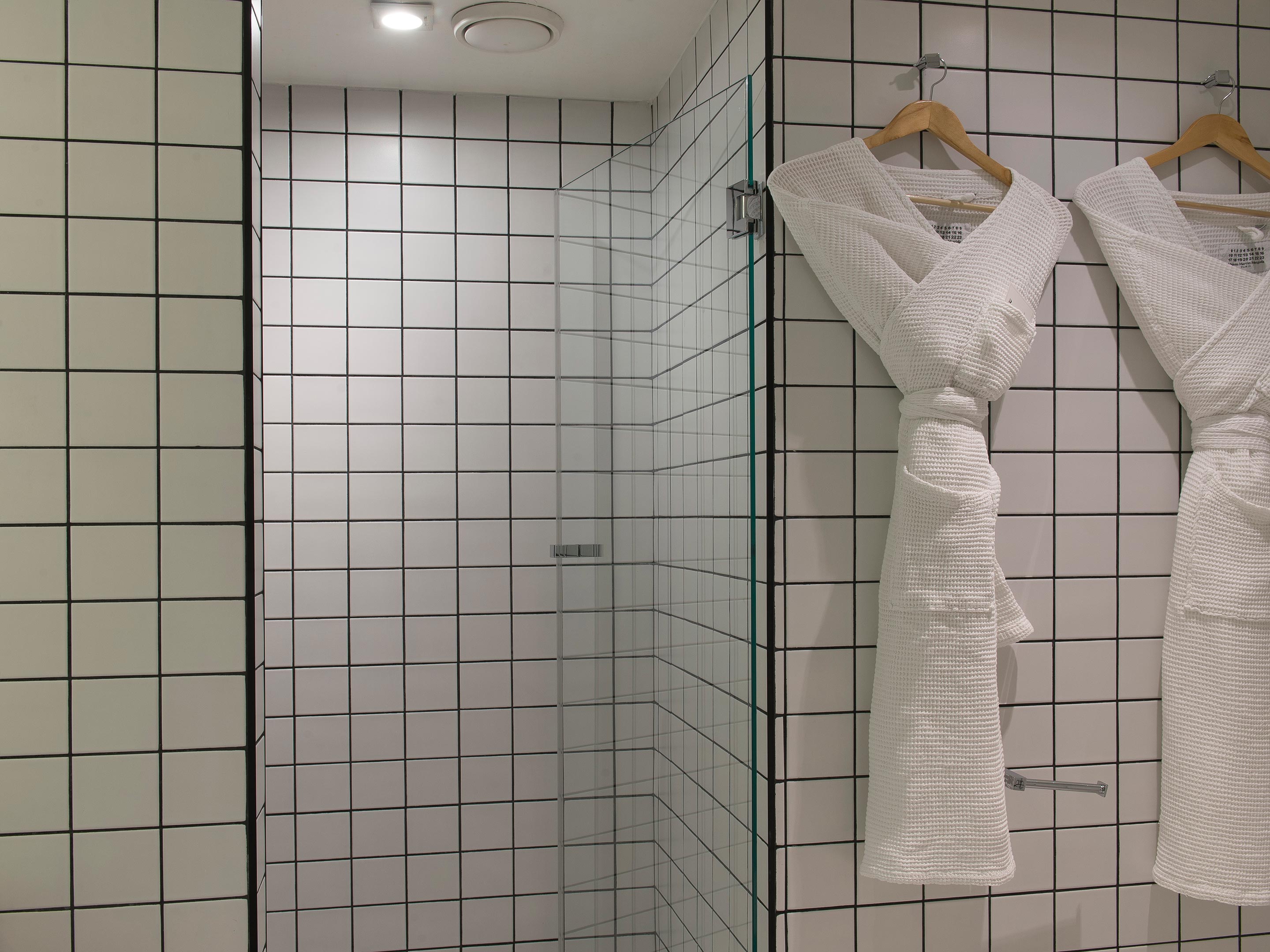 La Maison Champs Elysees Room Details in Paris