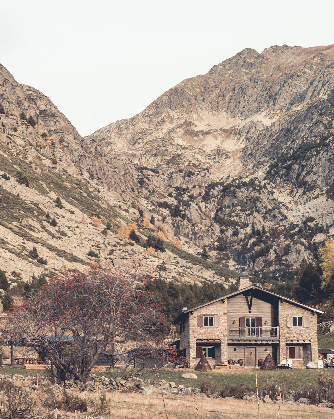 L’Ovella Negra Mountain Lodge