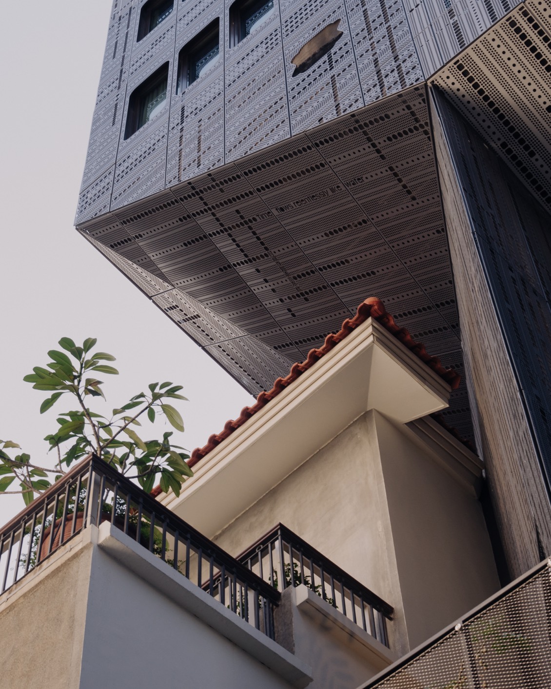 DH Originals Richard Hassell 02 B