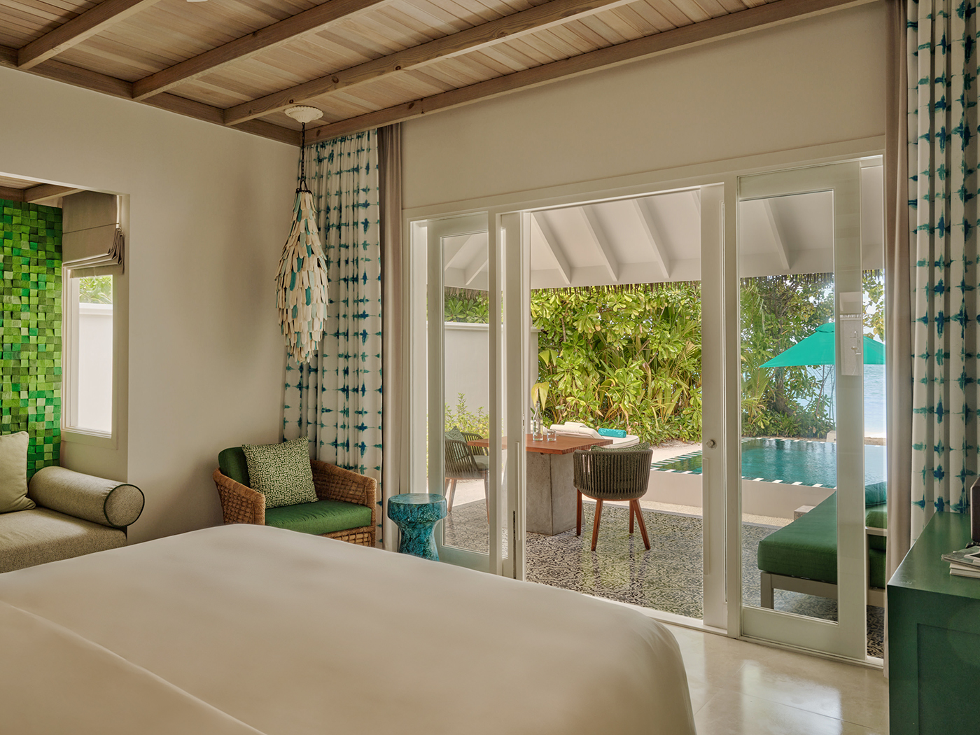 Seaside Finolhu Beach Pool Villa V2 R 01