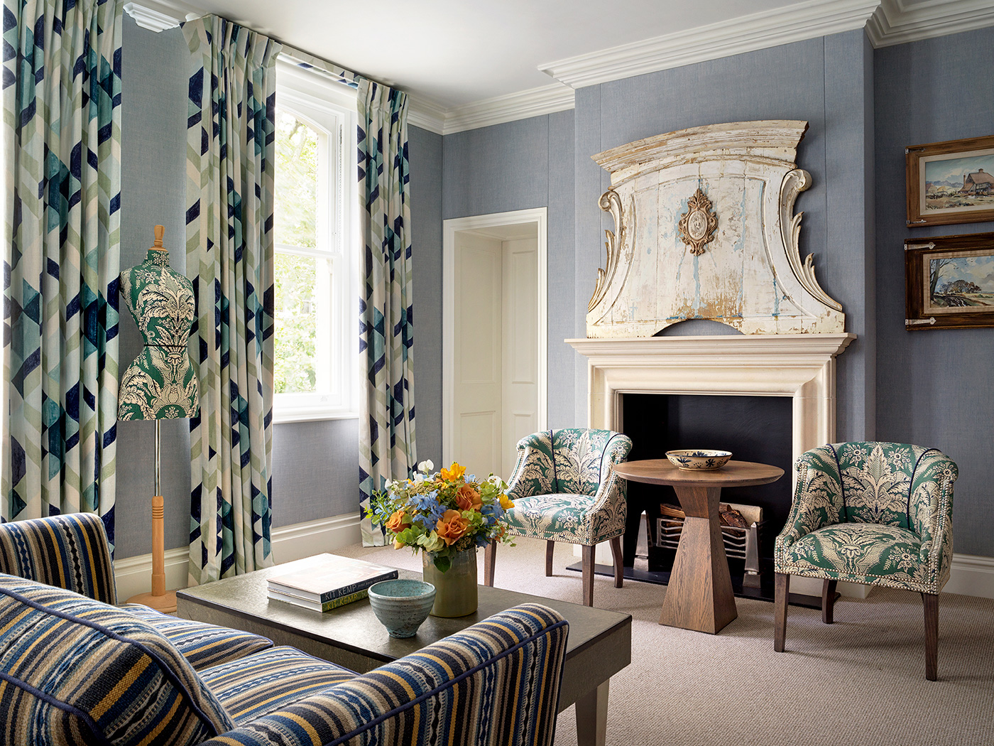 Knightsbridge Hotel Junior Suite R 03