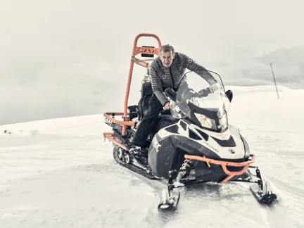 012 Chetzeron Lamaa Sled