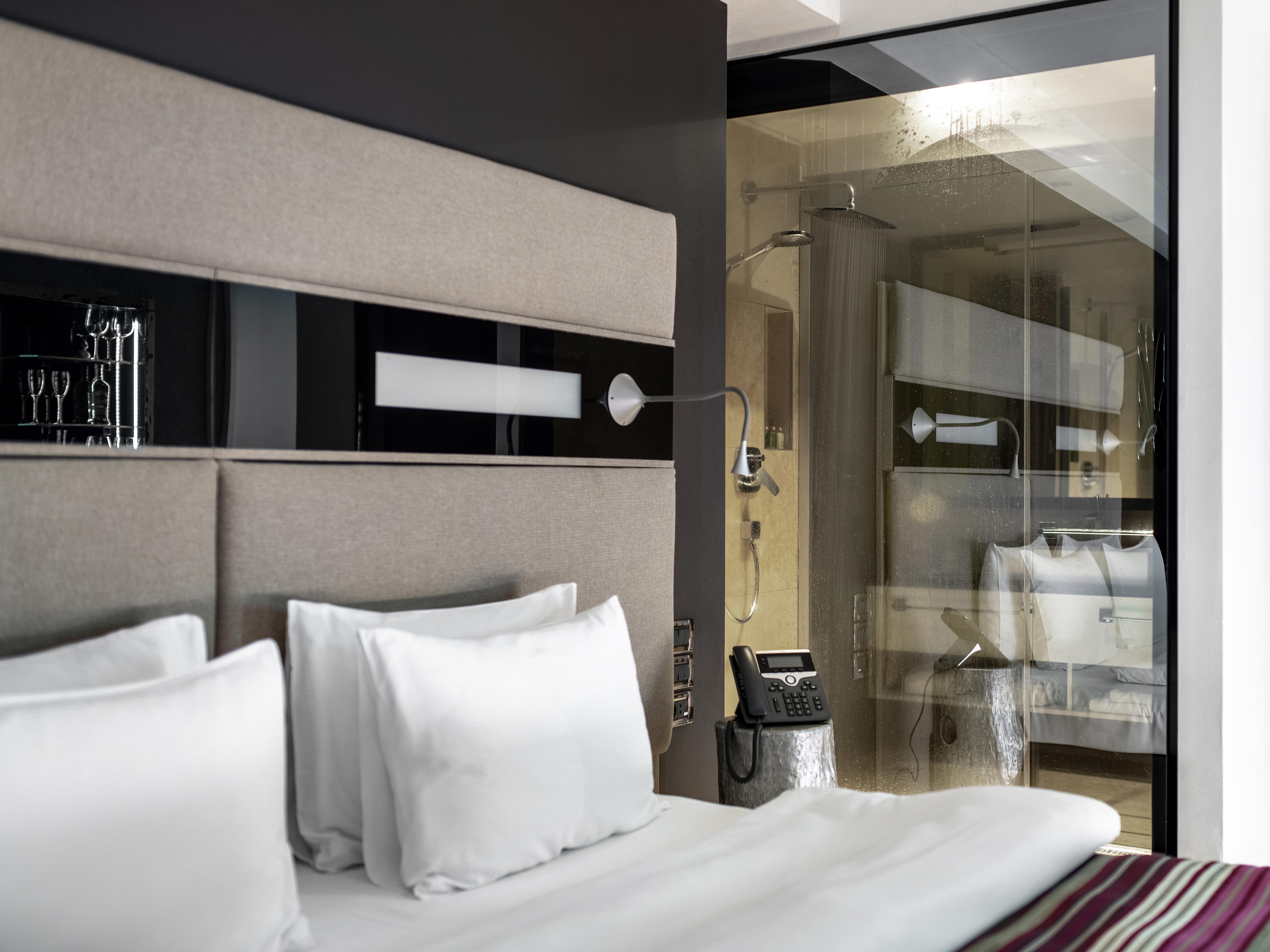 11 Mirrors Rooms in Kiev