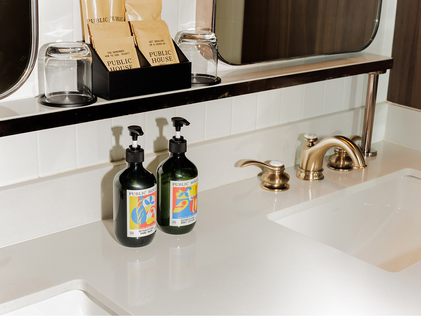 Public House Bangkok Executive Suite R V2 07