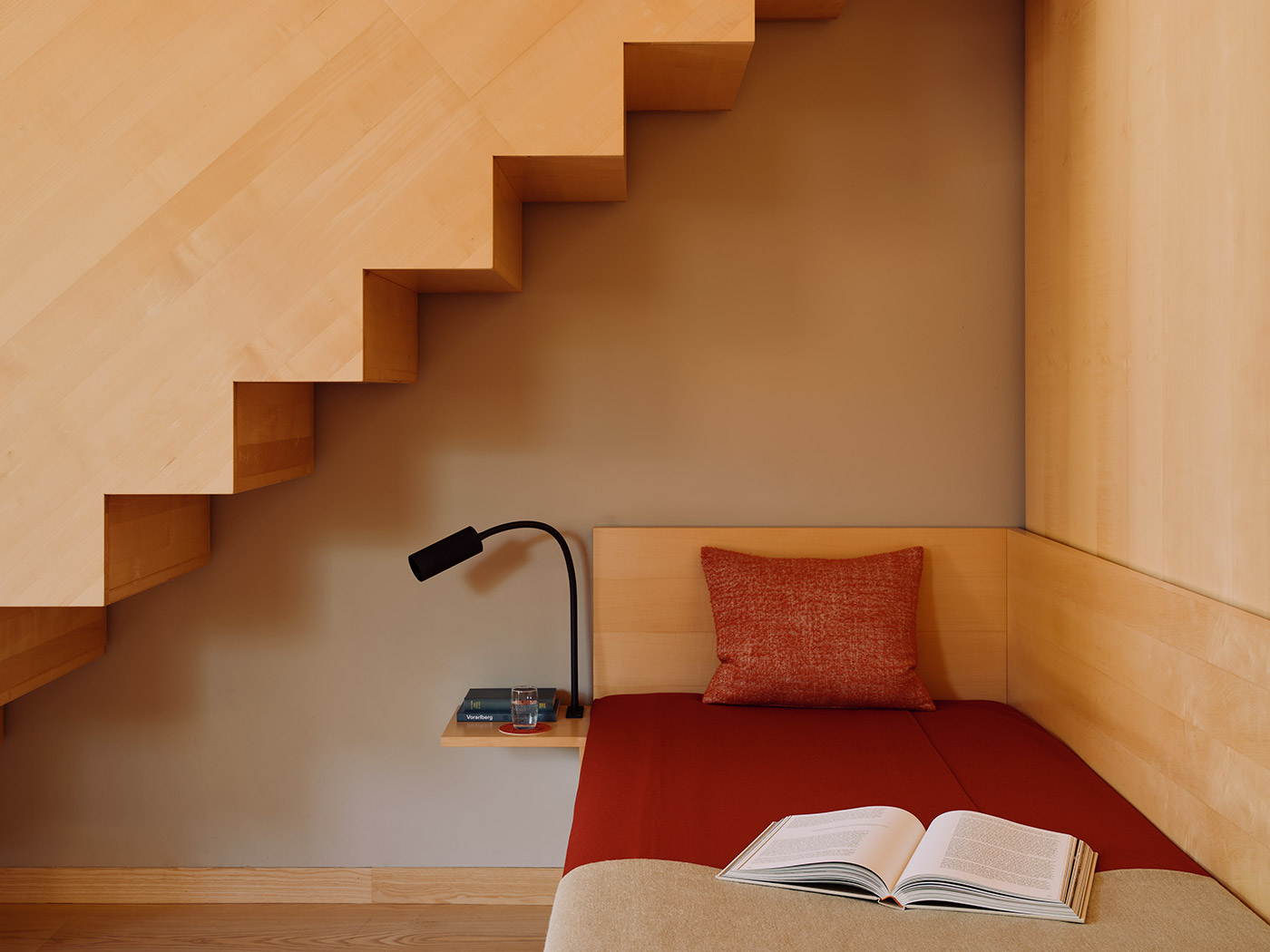 Rote Wand Mezzanine R 04