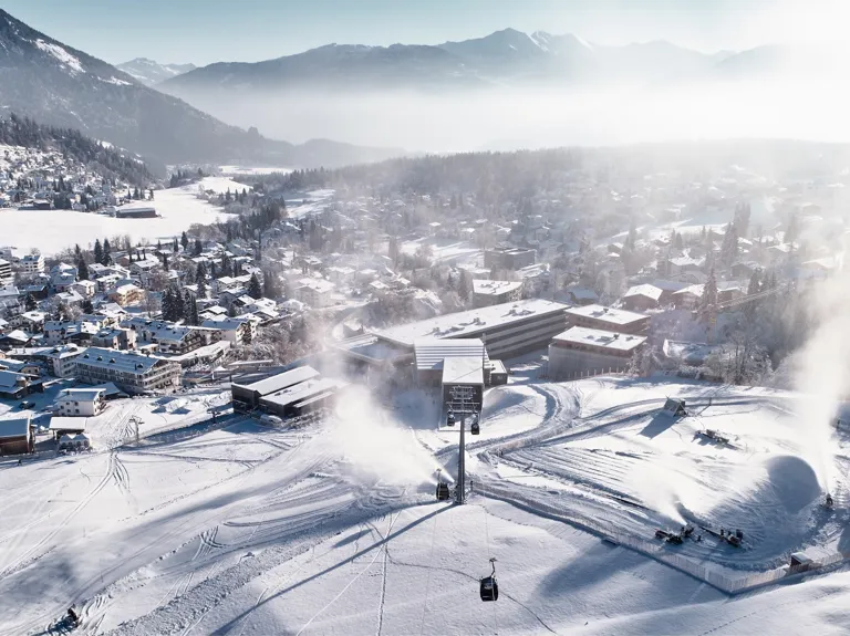 002 The Hide Hotels Flims Lift