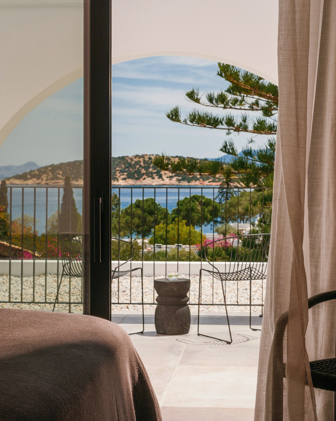 Minos Beach Art Hotel