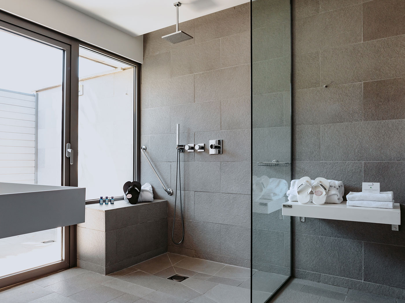 Hotel Sezz Saint Tropez Bungalow Accessible R 04