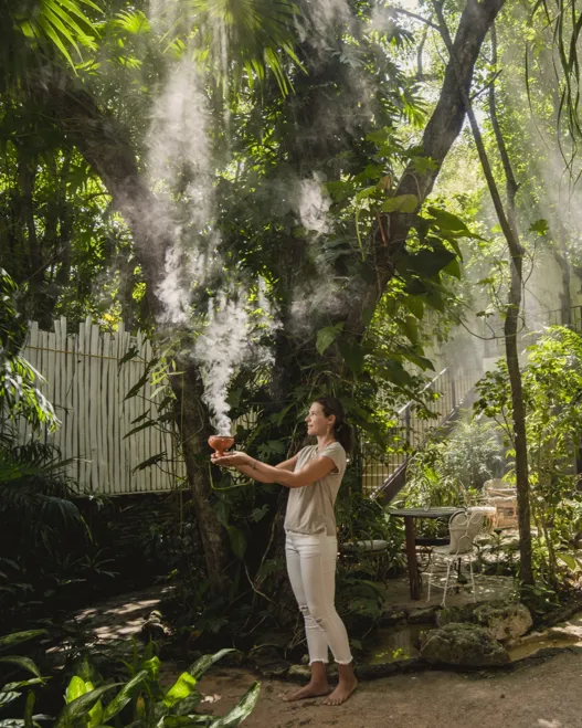 Conscious Eye On – Hotel La Semilla 01