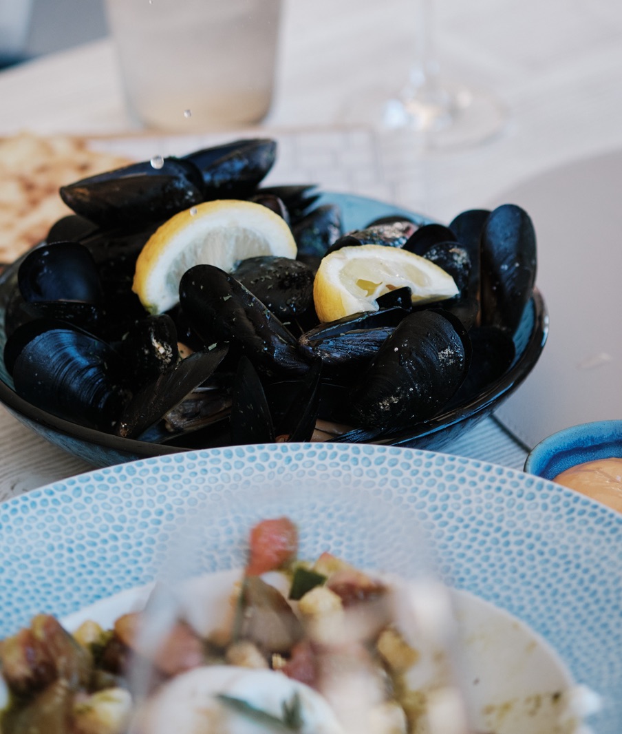 El Vicenc De La Mar Theme Box 02 Food And Drink