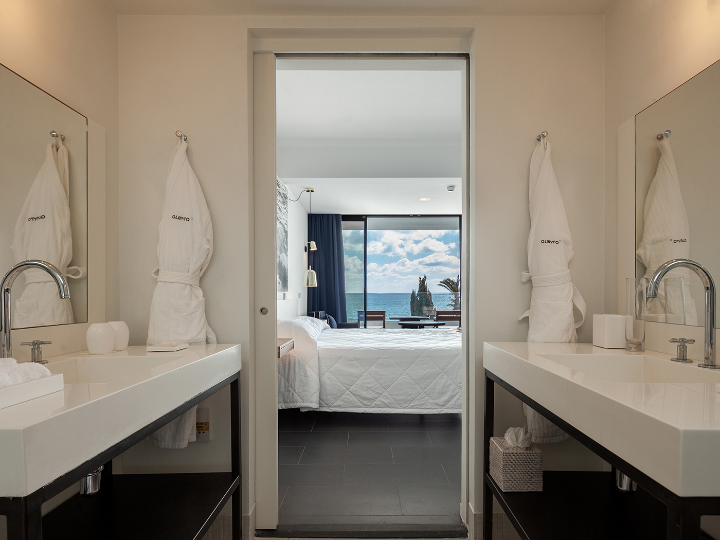 Almyra Premium Sea View R 02